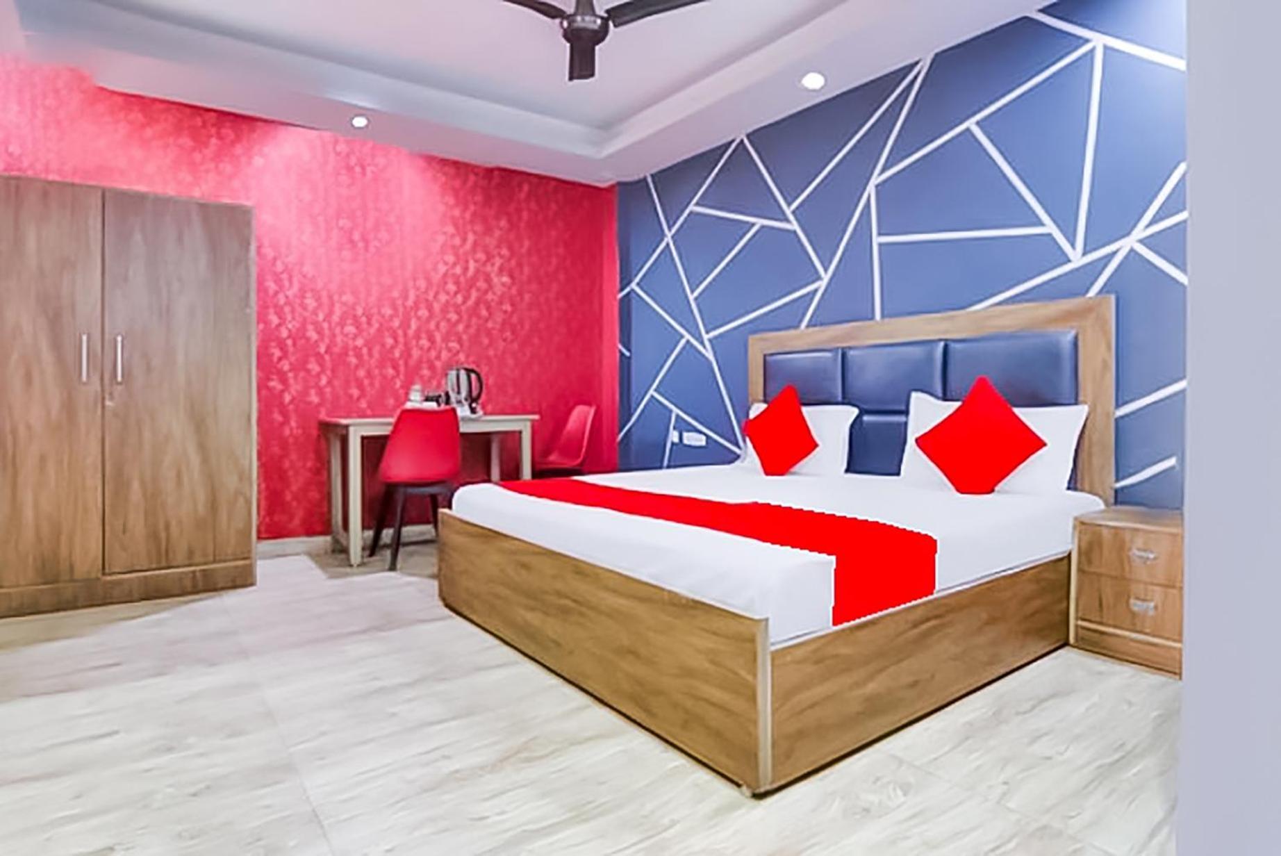 Hotel Classical Opposite Nizamuddin Railway Station New Delhi Eksteriør bilde